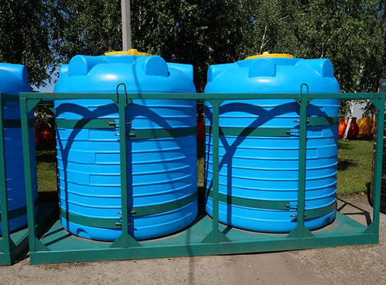 Емкости новые пластиковые АНИОН — Емкости для коммунальной техники — фото